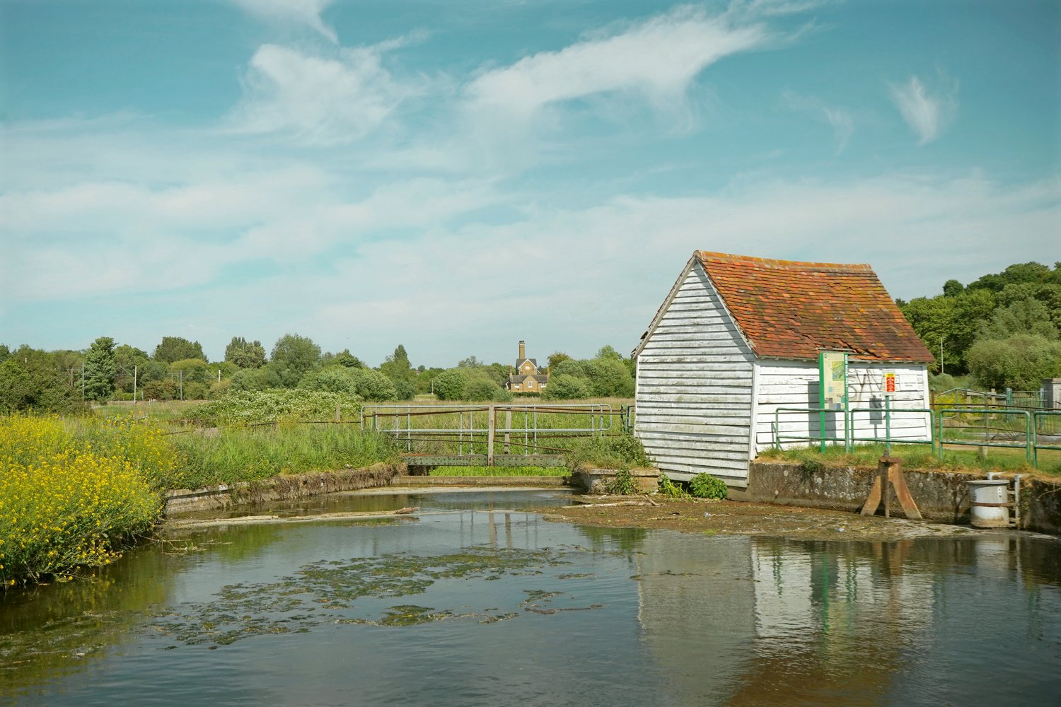 Hut on The Meads between Hertford and Ware
