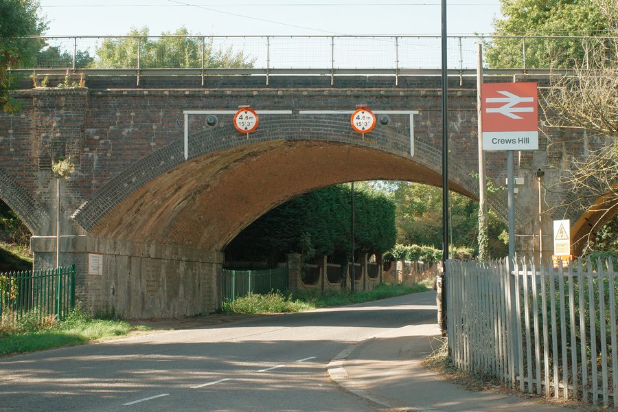 Crews Hill railway station